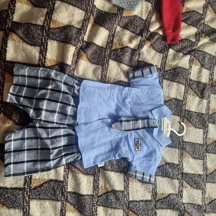 Дитячі костюми  в гарному стані