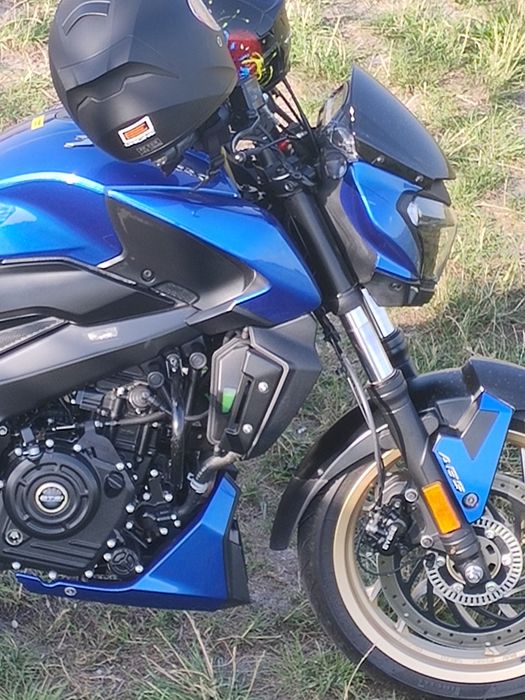 Motocykl Bajaj Dominar 400