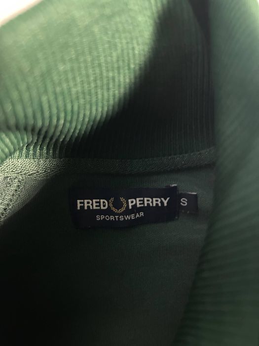 Fred Perry зелена