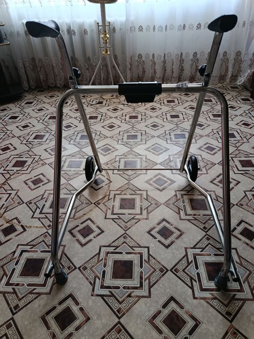 Ходунки складные