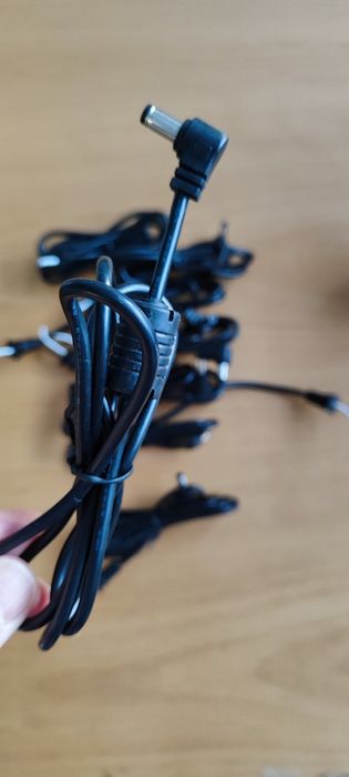 Коннектор угловой/ штекер 5мм