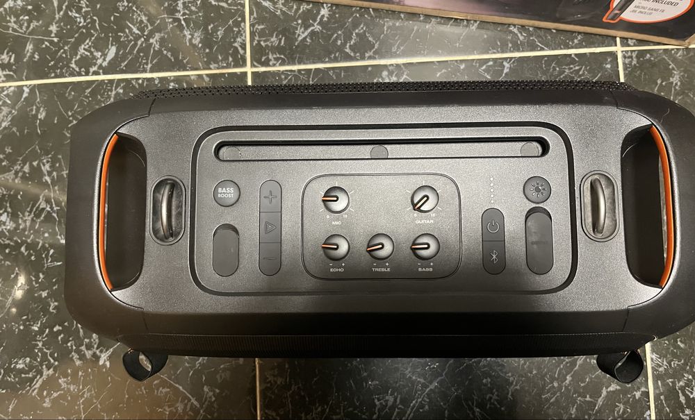 Колонка JBL on the go