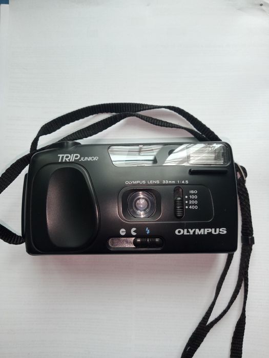 Máquina fotográfica Olympus Trip Junior