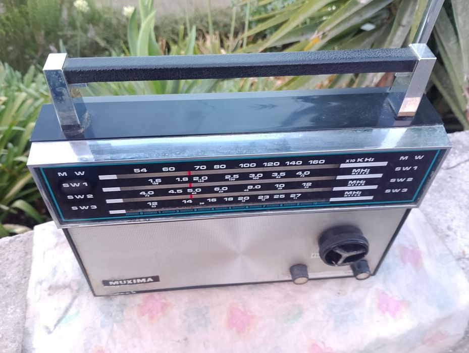 Radio portátil, bom estado