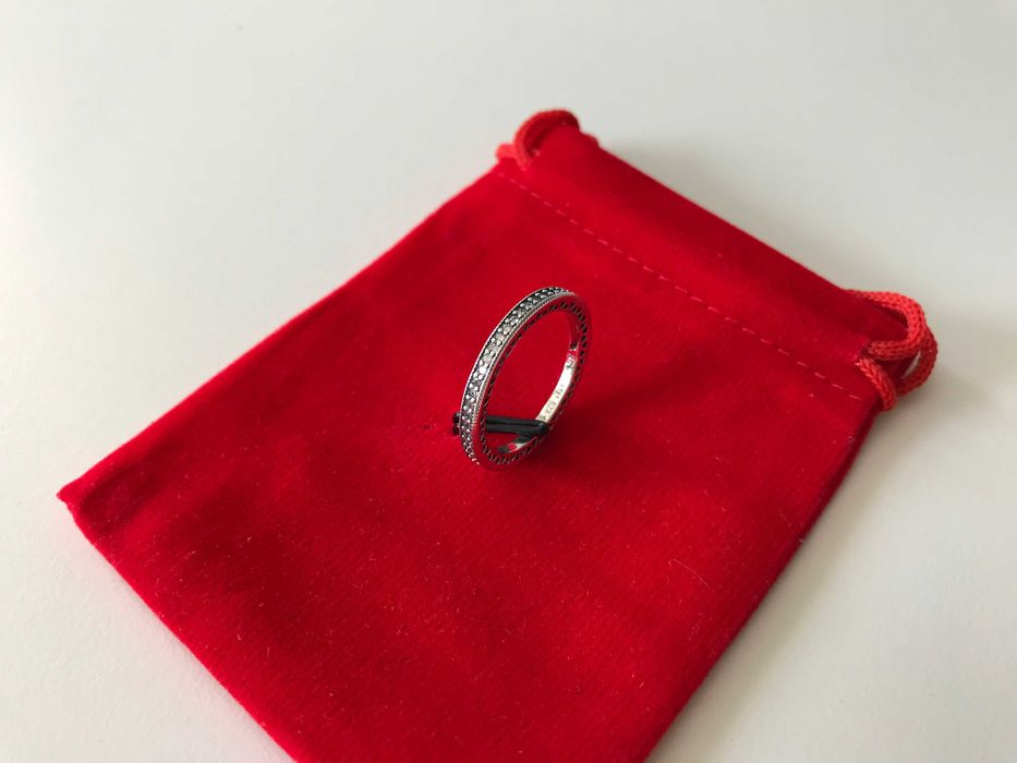 Anel Hearts Pandora em Prata de Lei 925 Novo