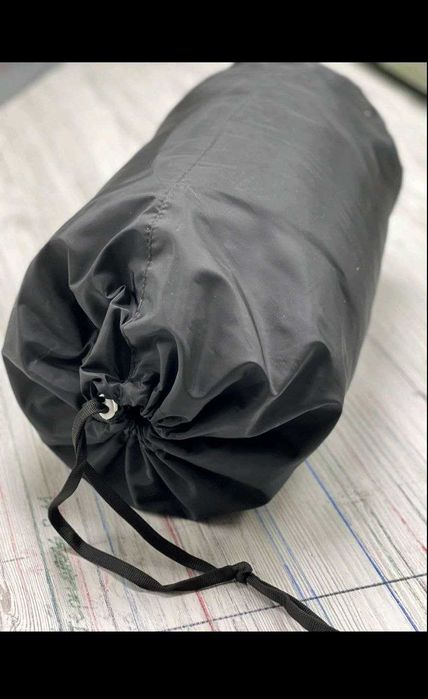 Увага! Теплий та якісний спальний мішок. Водонепроникний.