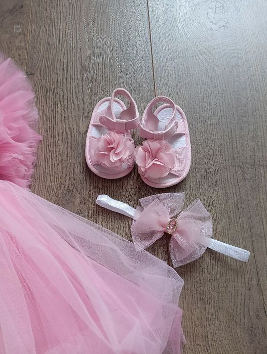 Сукня на рочок розмір 74-80