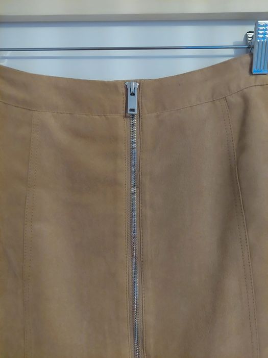 Beżowa spódnica na zamek H&M