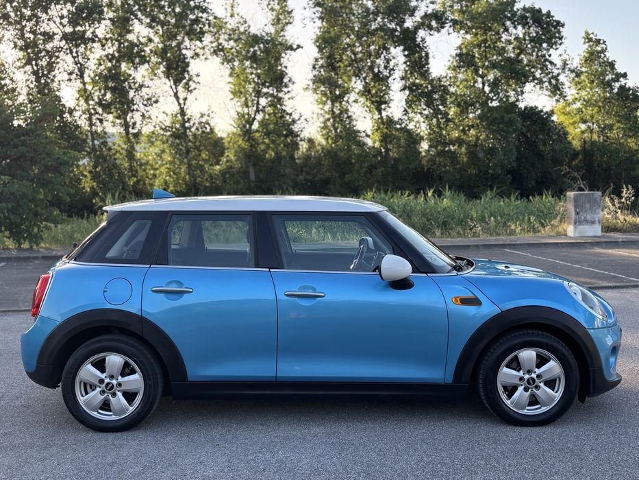Mini cooper D 1.5 de 120cv