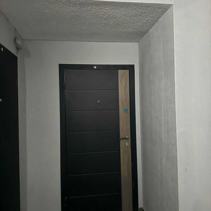 Двокімнатна квартира оформлення мінімальне, газ