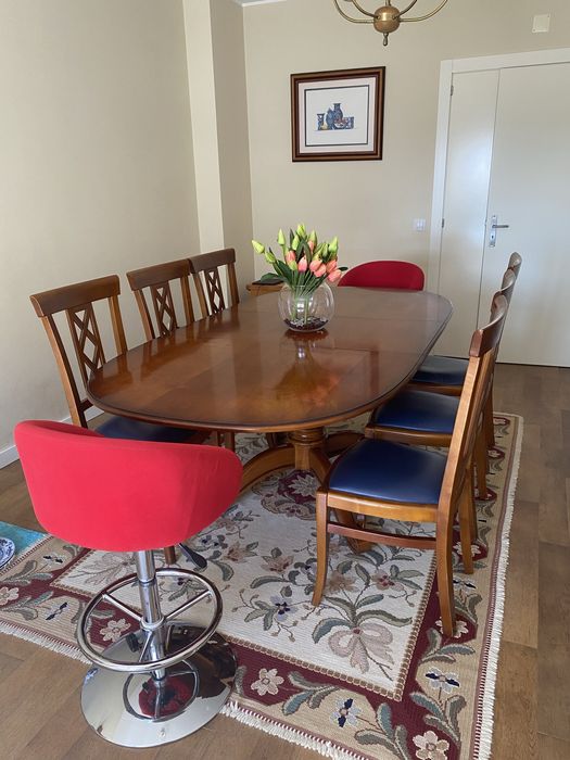 Mesa de jantar em madeira de cerejeira maciça estilo Luis Filipe