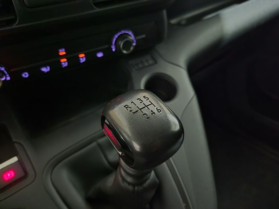 Opel Combo LONGA - 2022 | GARANTIA | 3 LUG. - 130.000KM