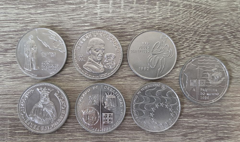Moedas de escudo coleção 500 250 200 100