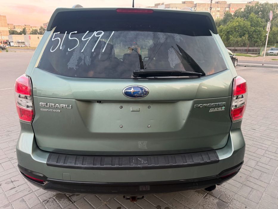 Крышка багажника Ляда Subaru Forester Скло 2014 2015 2016 Спойлер