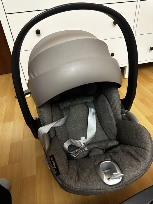 Автокрісло з базою cybex cloud Z