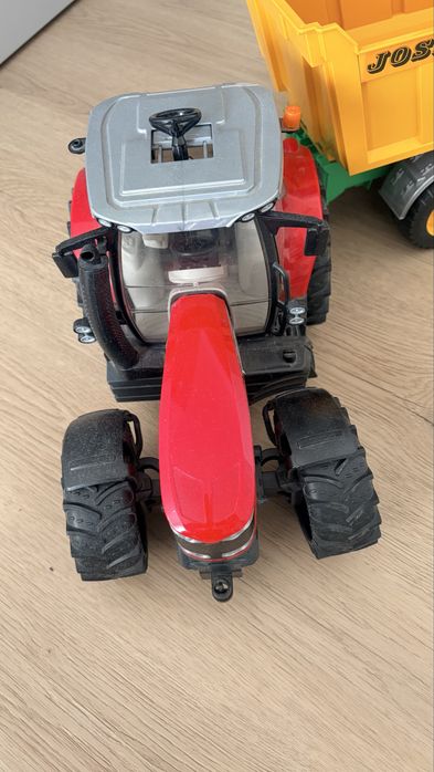 Bruder massey ferguson przyczepa joskin
