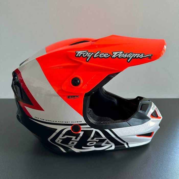 Акція! Ендуро мотошолом Troy Lee GP нова модель