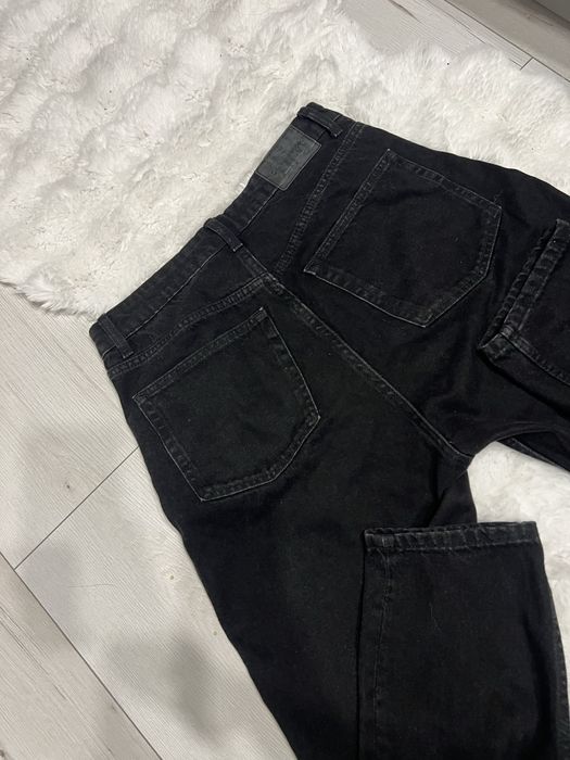 Чорні мом-джинси mom jeans bershka