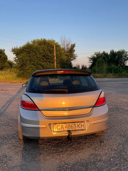 Astra H 1.6 бензин 2005 року