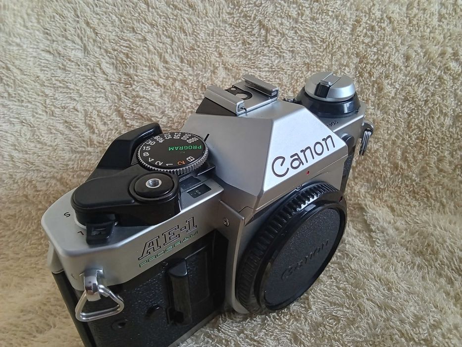 Canon AE-1 program body новий