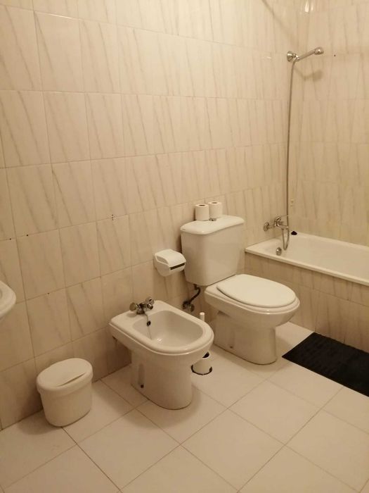 Arrendamento de apartamento T1 - Quinta Armada