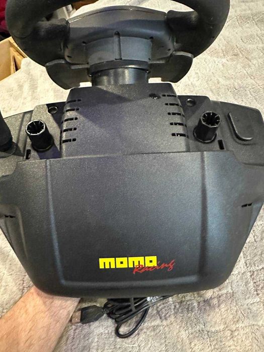 Руль Logitech momo racing