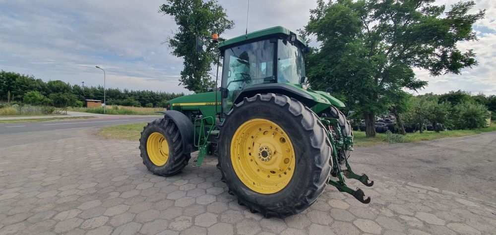 John deere 8200 8.1L 280km