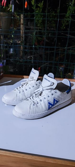 Sapatilhas DV brancas