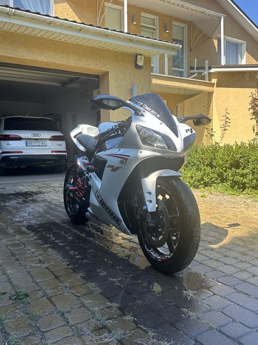 Yamaha YZF R1 1000