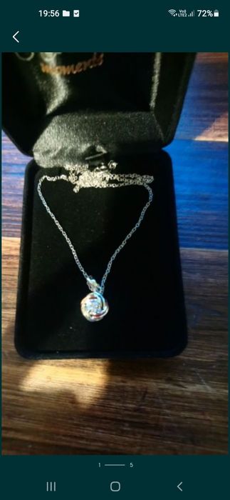 Naszyjnik srebrny avon