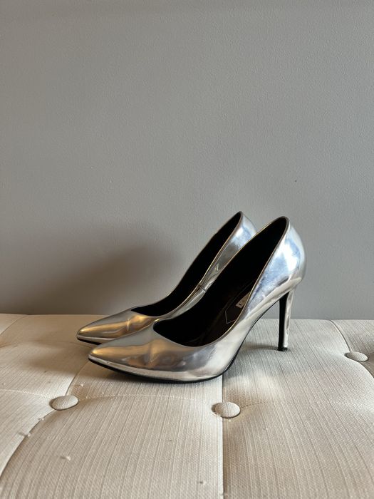 Saltos altos stilettos numero 40