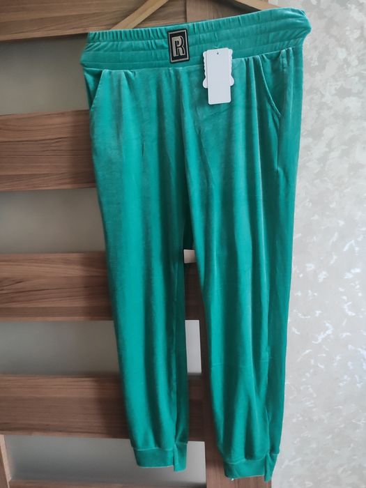 Sprzedam spodnie dresowe