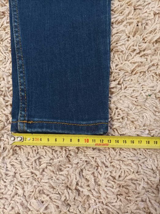 Чоловічі джинси.