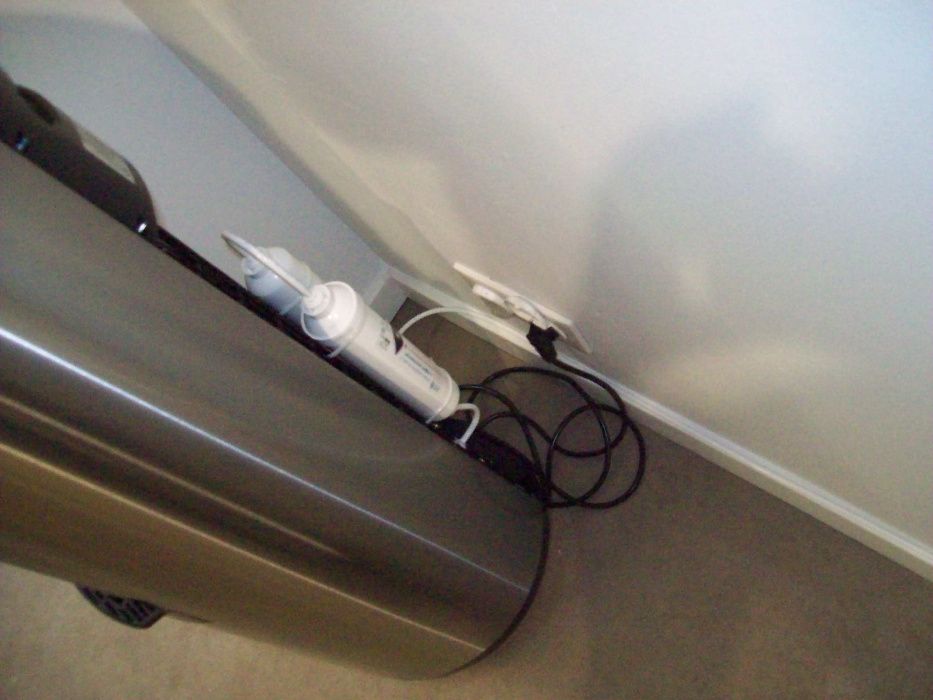 Dystrybutor do wody goracej schłodzonej. Bez butli. Limitu