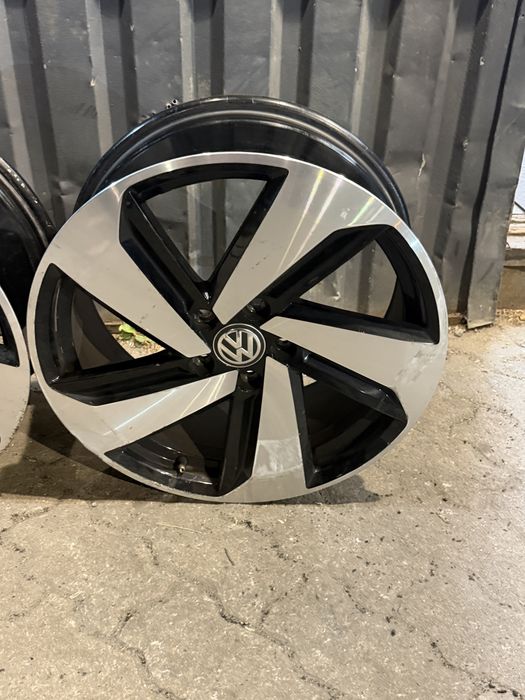 Продам Оригінальні диски на Golf GTI