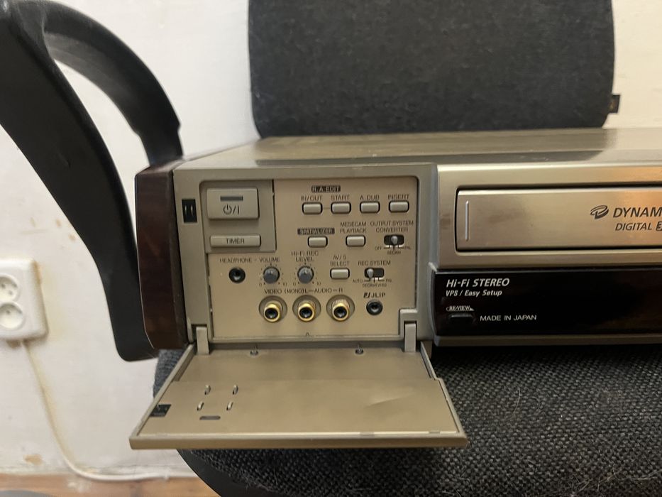 JVC HR-S9400 Super VHS (S-VHS) серії Elegance Gold
