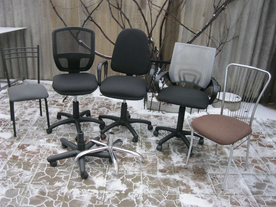 Продам офисное кресло стул