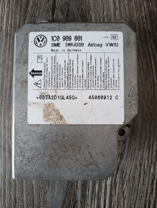 Блок SRS 1CO 909 601 SME 5WK43120
1CO 909 601
45060912 C
vehicules
Att