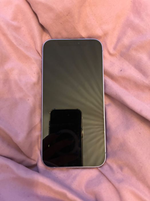 iPhone 12 – w pełni sprawny, stan bardzo dobry
