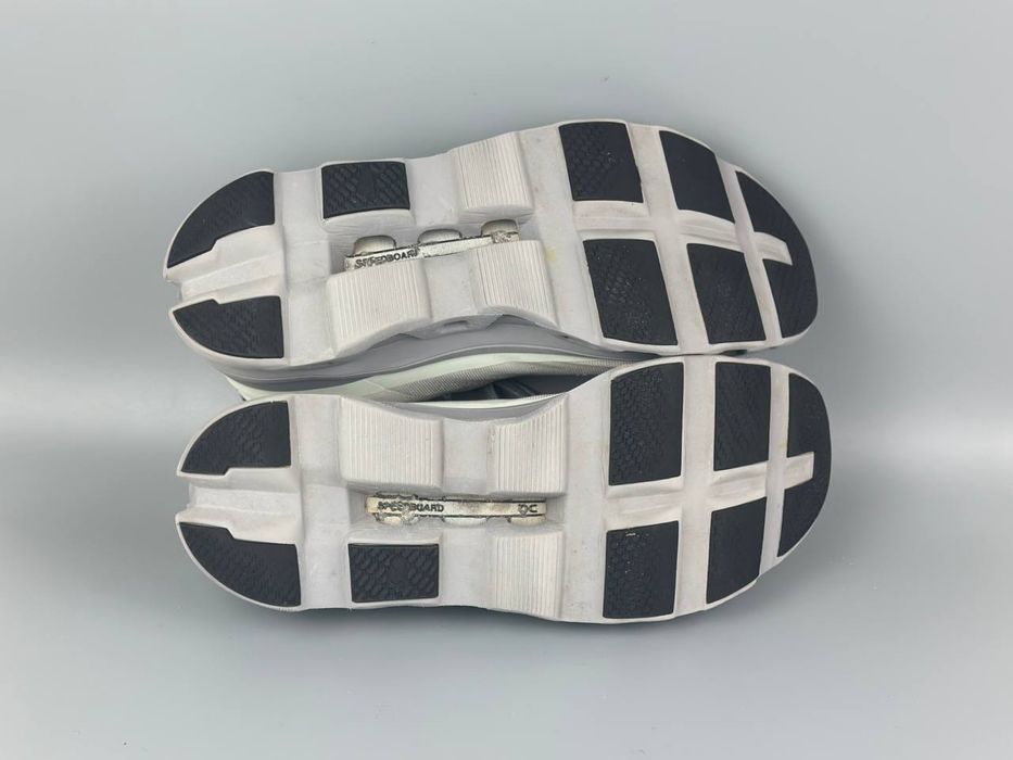 Кросівки On Claud оригінал