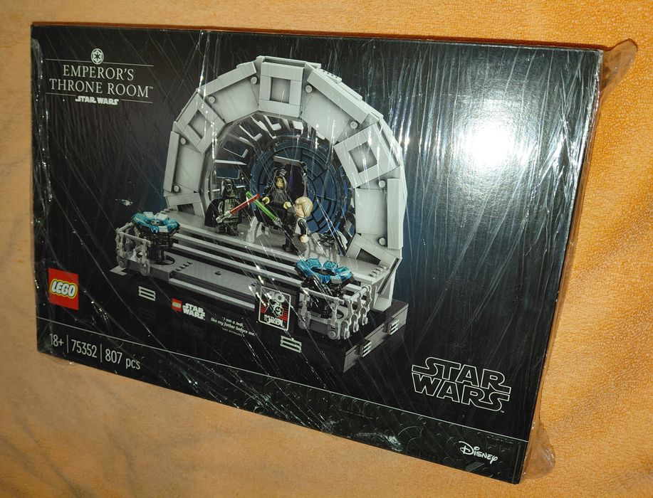 LEGO 75352 Star Wars Emperor's Throne Room Diorama (Descontinuado)