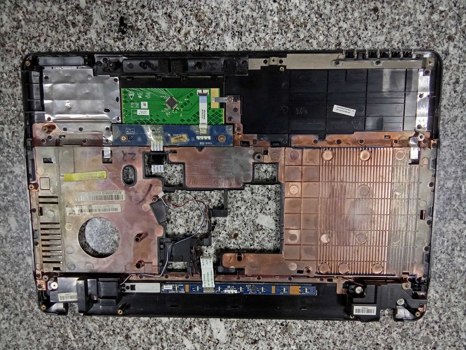 Toshiba Satellite P755-103 - Parts64740620807810123