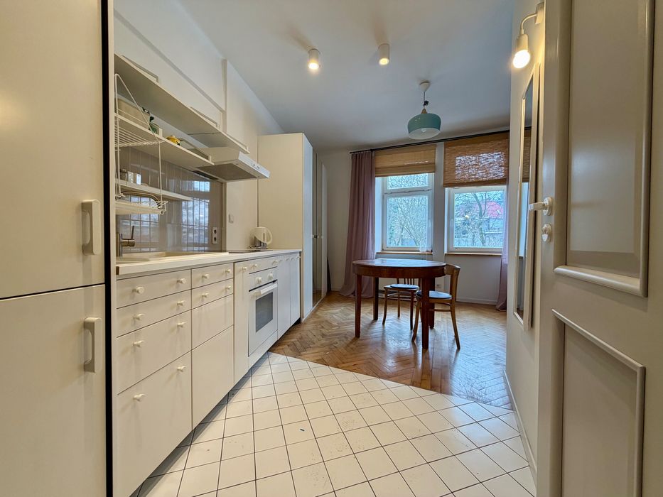 Klimatyczna kawalerka na Starym Podgórzu [BEZ PROWIZJI]