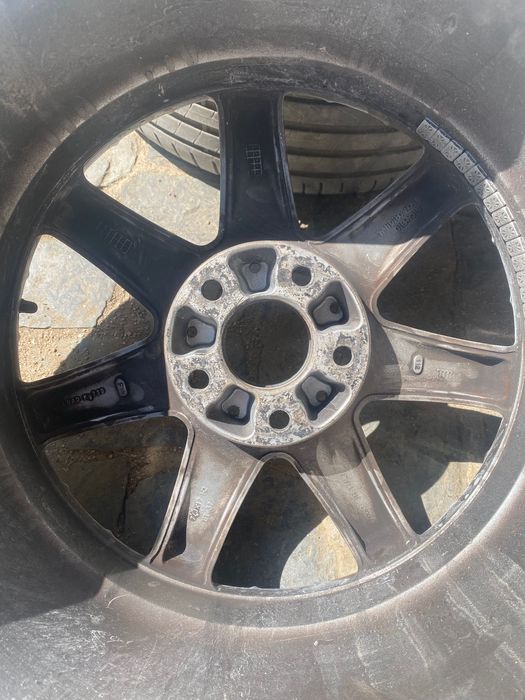 Jantes 17 com pneus Mercedes w205 225/50/17 APENAS 3 disponível