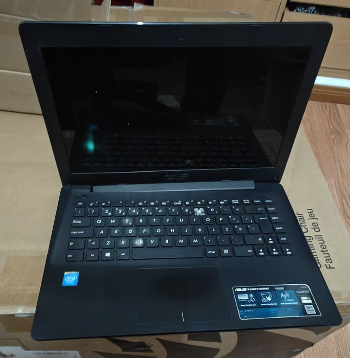 Portátil ASUS F453M para peças