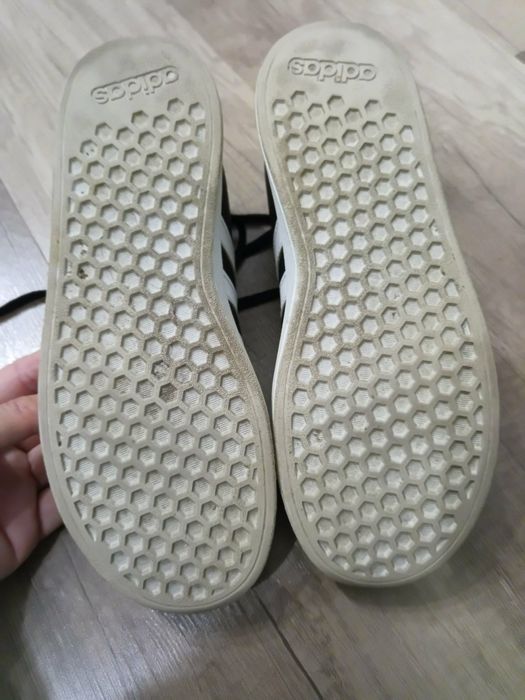 Buty danskie Adidas.