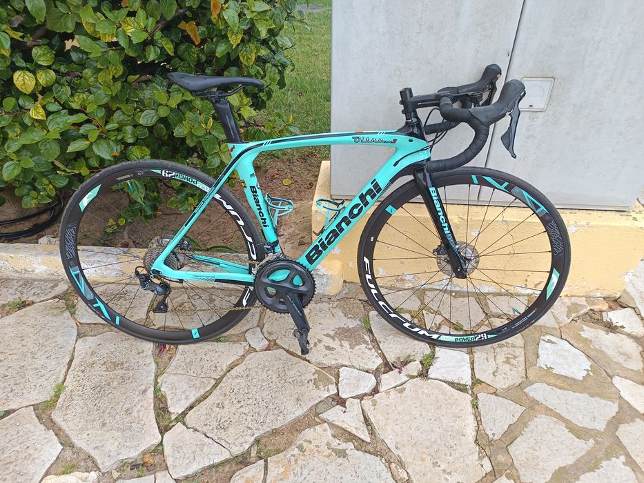 Bianchi oltre rd3 disk tamanho M 53 excelente , carbono