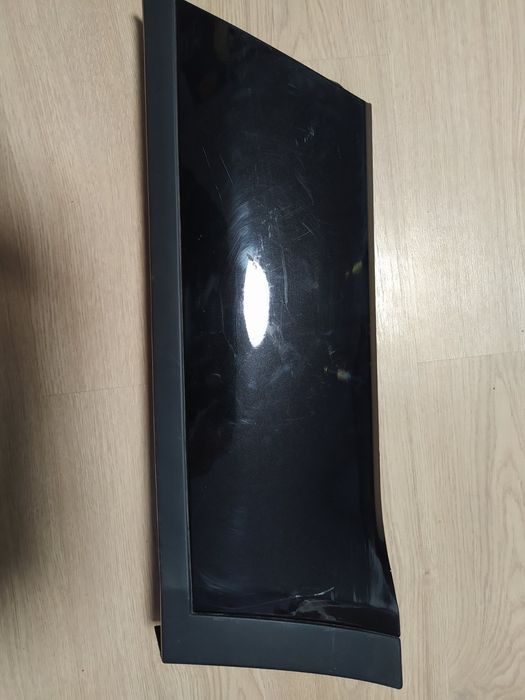 Молдинг задней двери Range Rover Evoque