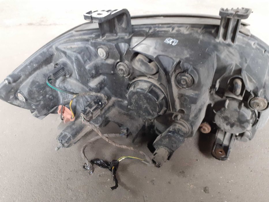 Lampa lewa przednia Ssangyong Rodius