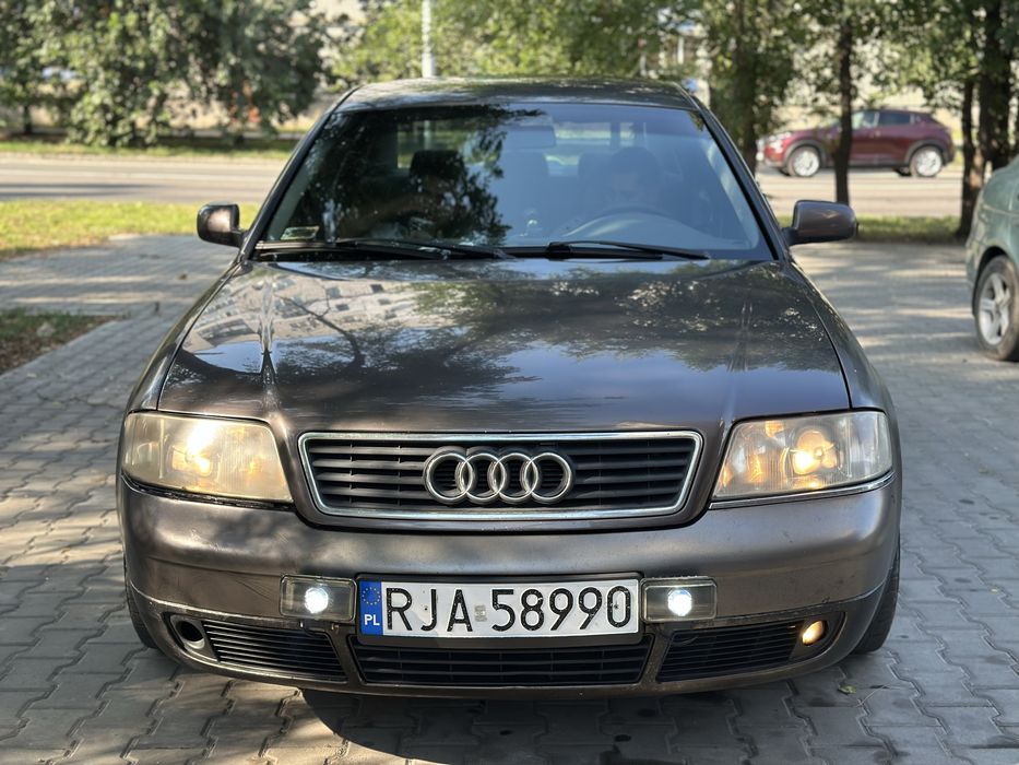 Продам Audi а 6 ц 5 1,9 дазель в отличном состояний